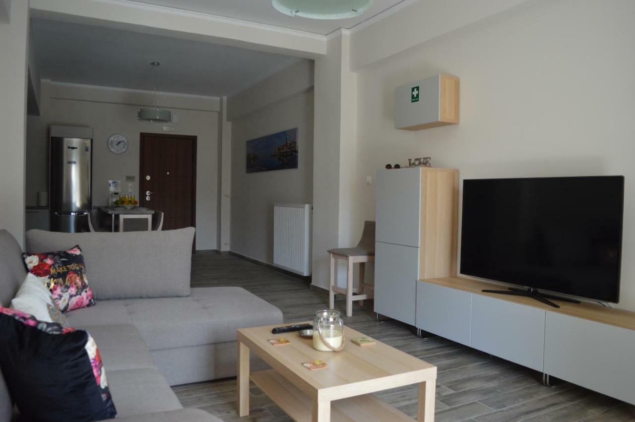 Botonis Bright Spacious Apartment ハニア エクステリア 写真