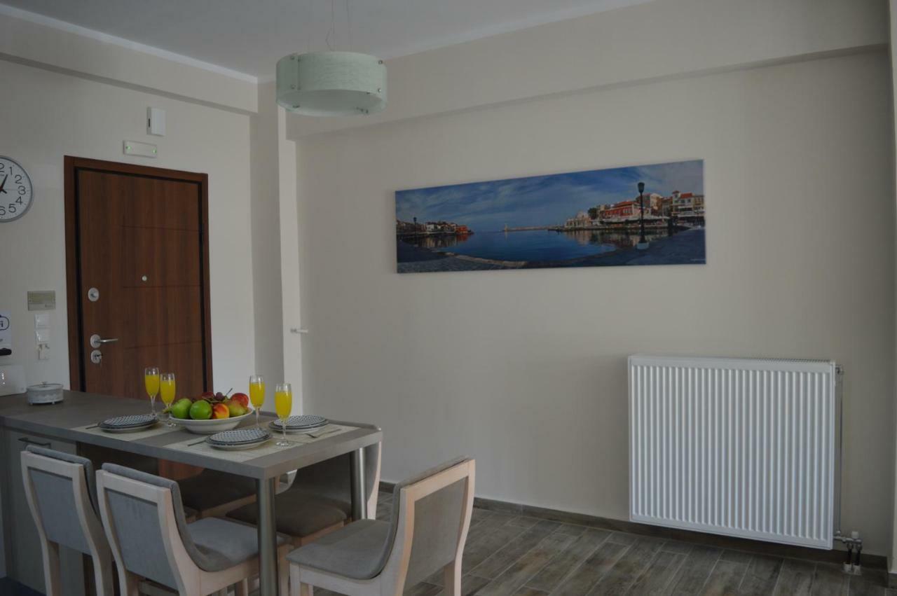 Botonis Bright Spacious Apartment ハニア エクステリア 写真
