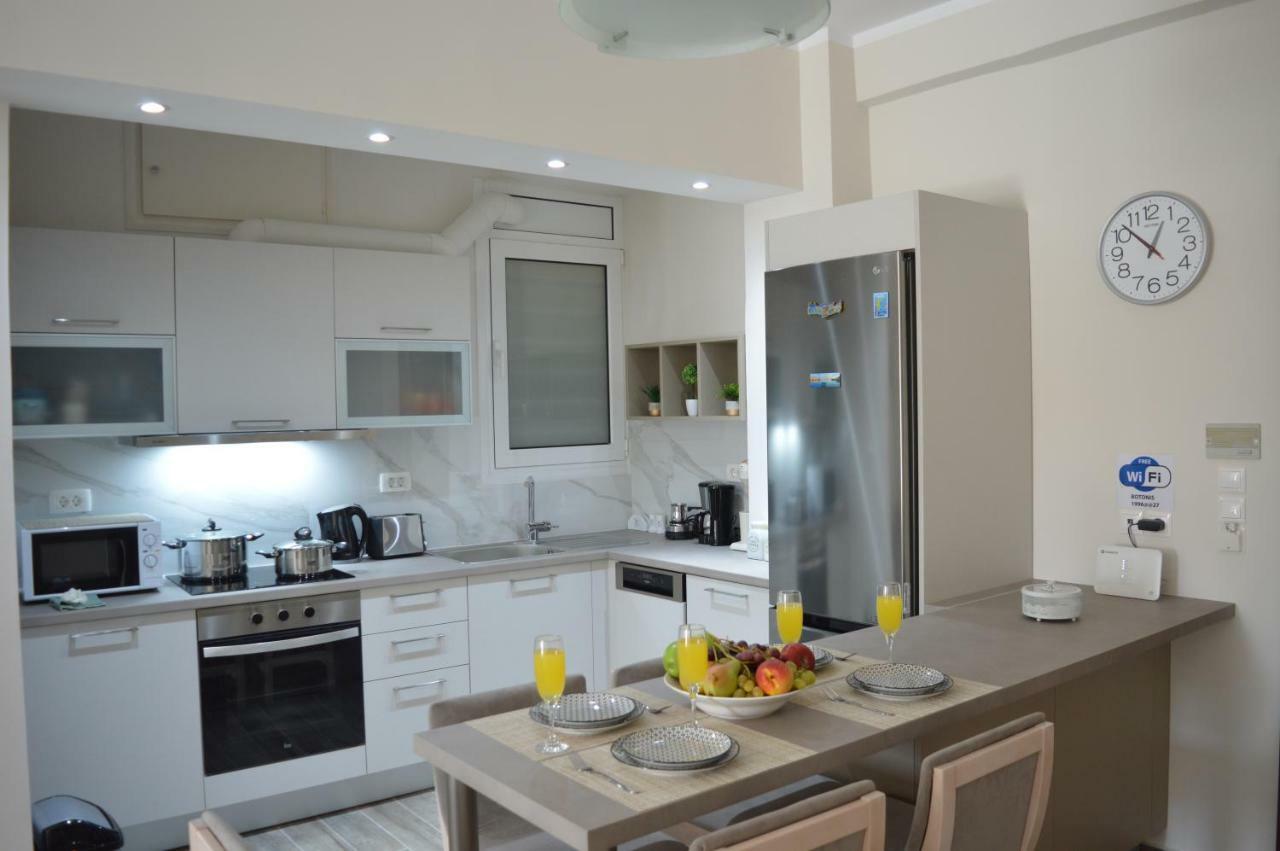 Botonis Bright Spacious Apartment ハニア エクステリア 写真